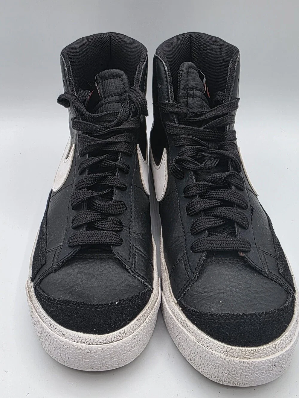 Nike Blazer Youth Mid 77 Vintage Black White Sail Sneakers Retro Size 5.5 School